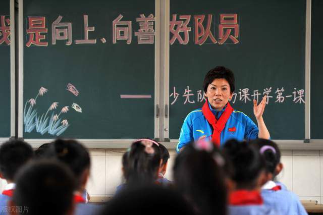 《智能危姬》演绎AI惊情之恋《智能危姬》由多次获得海内外电影奖项的新生代留美导演Jeremy执导